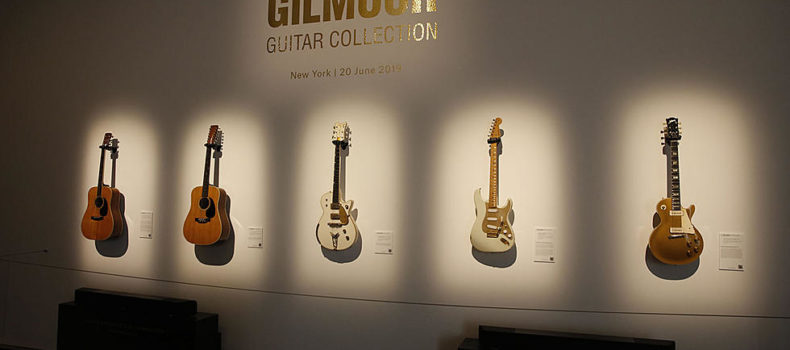 120 κιθάρες του David Gilmour στο ‘’σφυρί’’ για καλό σκοπό