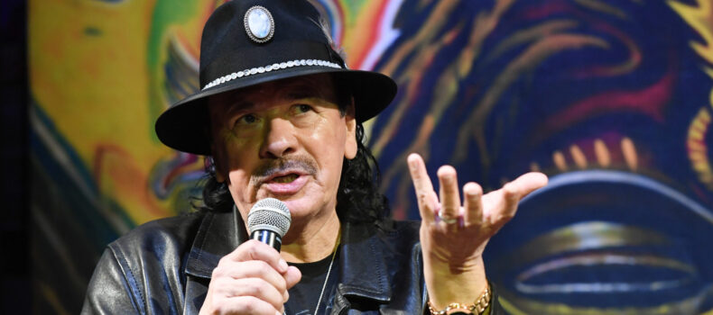 Κατέρρευσε ο Carlos Santana κατά την διάρκεια συναυλίας του
